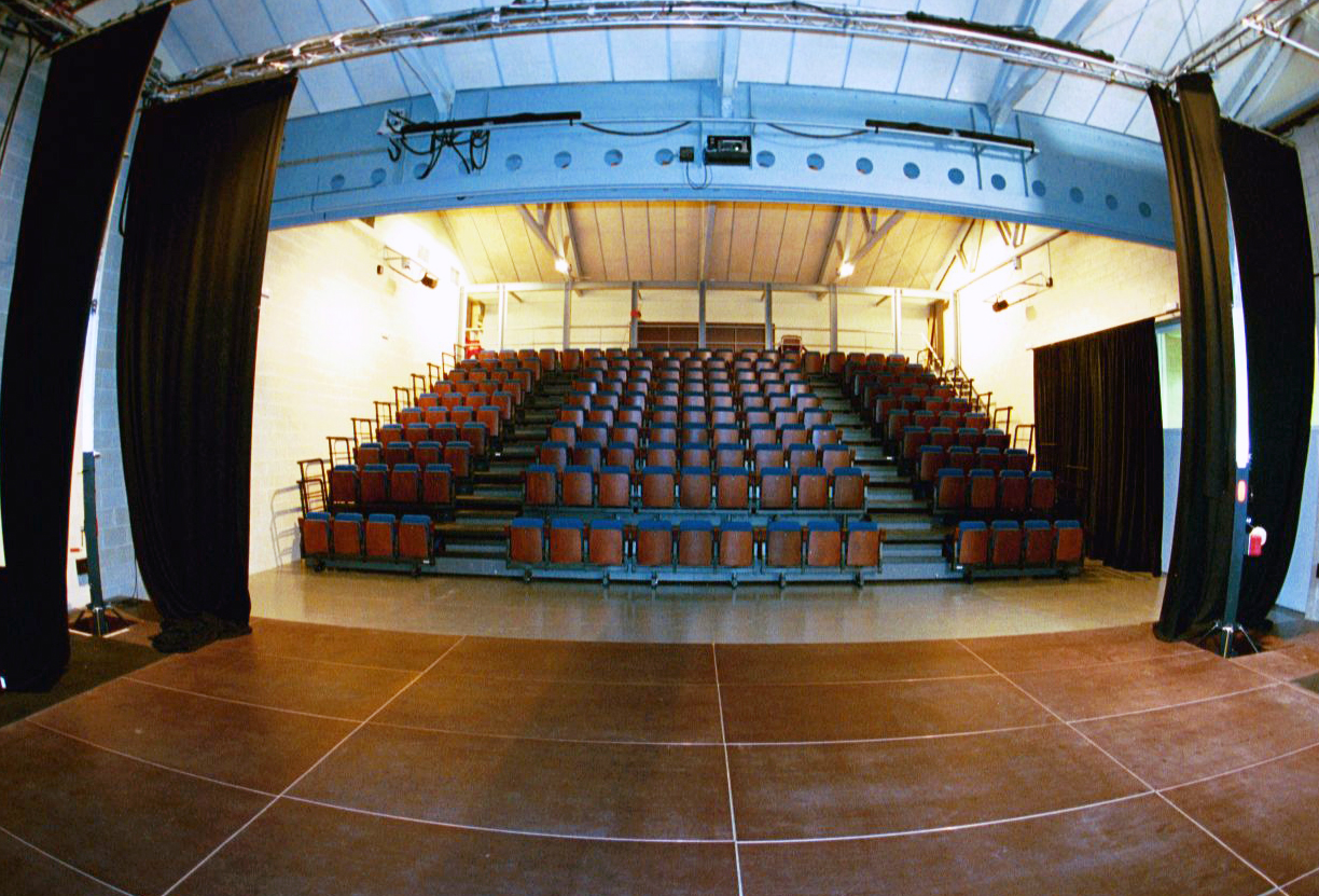 22-23.Mediaestruch.Taller High Tech