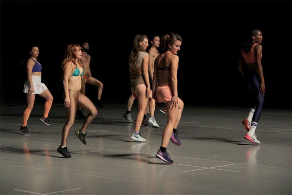 The dog days are over, de Jan Martens en el festival Sâlmon