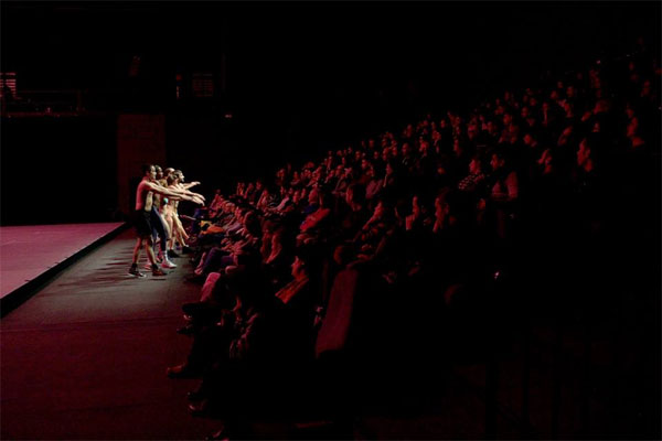 The dog days are over, de Jan Martens en el festival Sâlmon