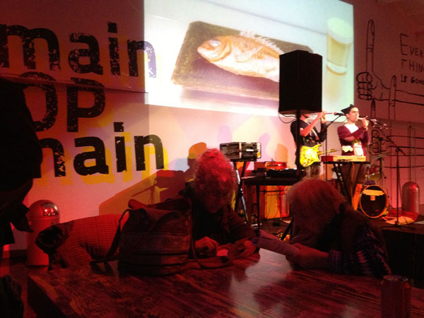 Concierto y señoras