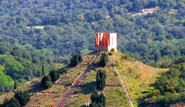 La pirámide de Bofill