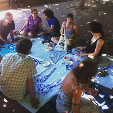 Picnic del Nymanyam para el final de la segunda temporada de Todo lo que me gusta es ilegal, inmoral o engorda