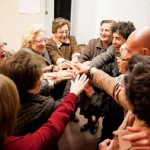 UN AÑO BAILANDO CON NUESTRAS YAYAS. Resumen de las actividades organizadas en 2014 dentro proyecto artístico comunitario del Antic Teatre con las vecinas del Casc Antic (Versión CAS) 