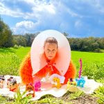 Emma Bassas presenta “Gossis”, una proposta escènica que combina humor, performance i una mirada singular sobre el món caní